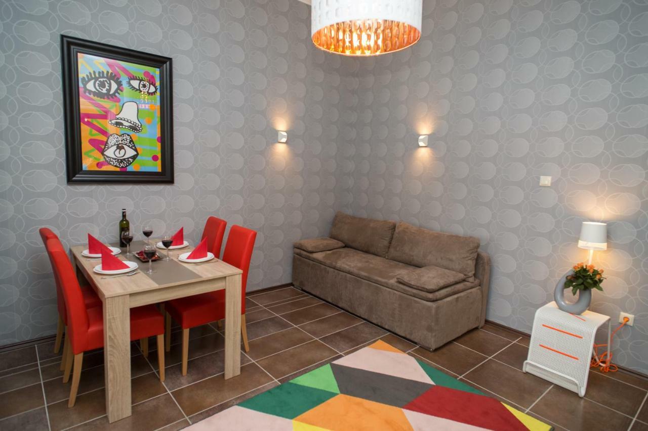 Deakvilla37 Apartman Eger Exteriör bild