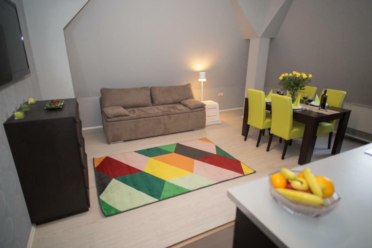 Deakvilla37 Apartman Eger Exteriör bild