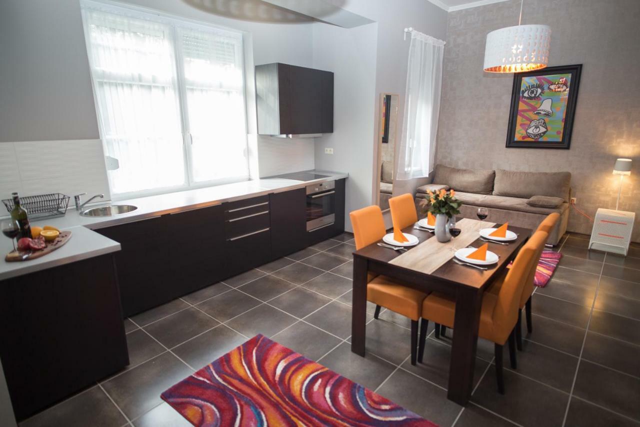 Deakvilla37 Apartman Eger Exteriör bild