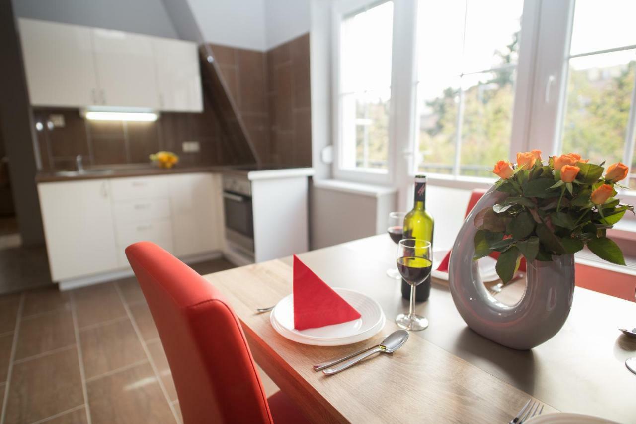 Deakvilla37 Apartman Eger Exteriör bild